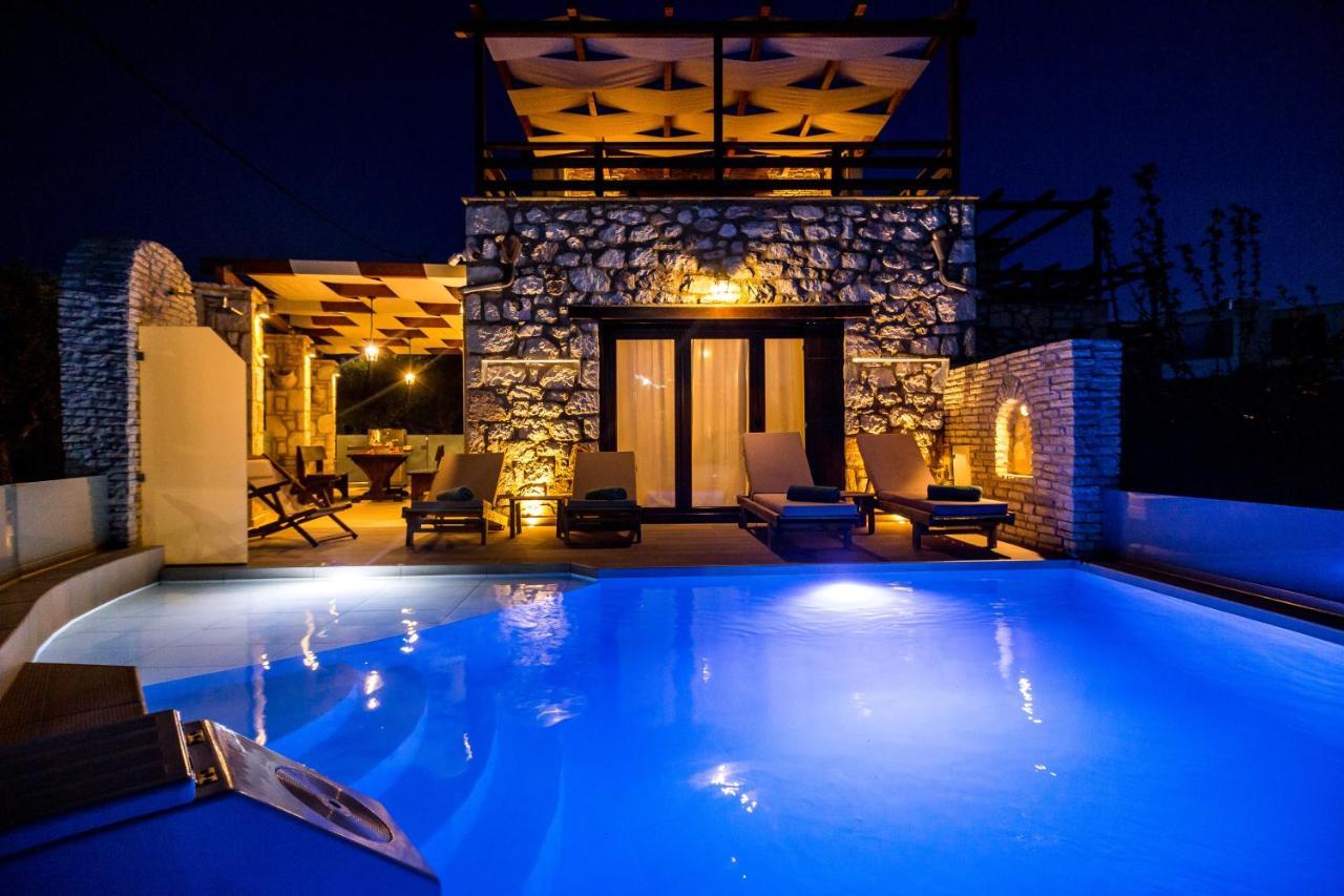 Villa Diamante Amoudi Exterior foto