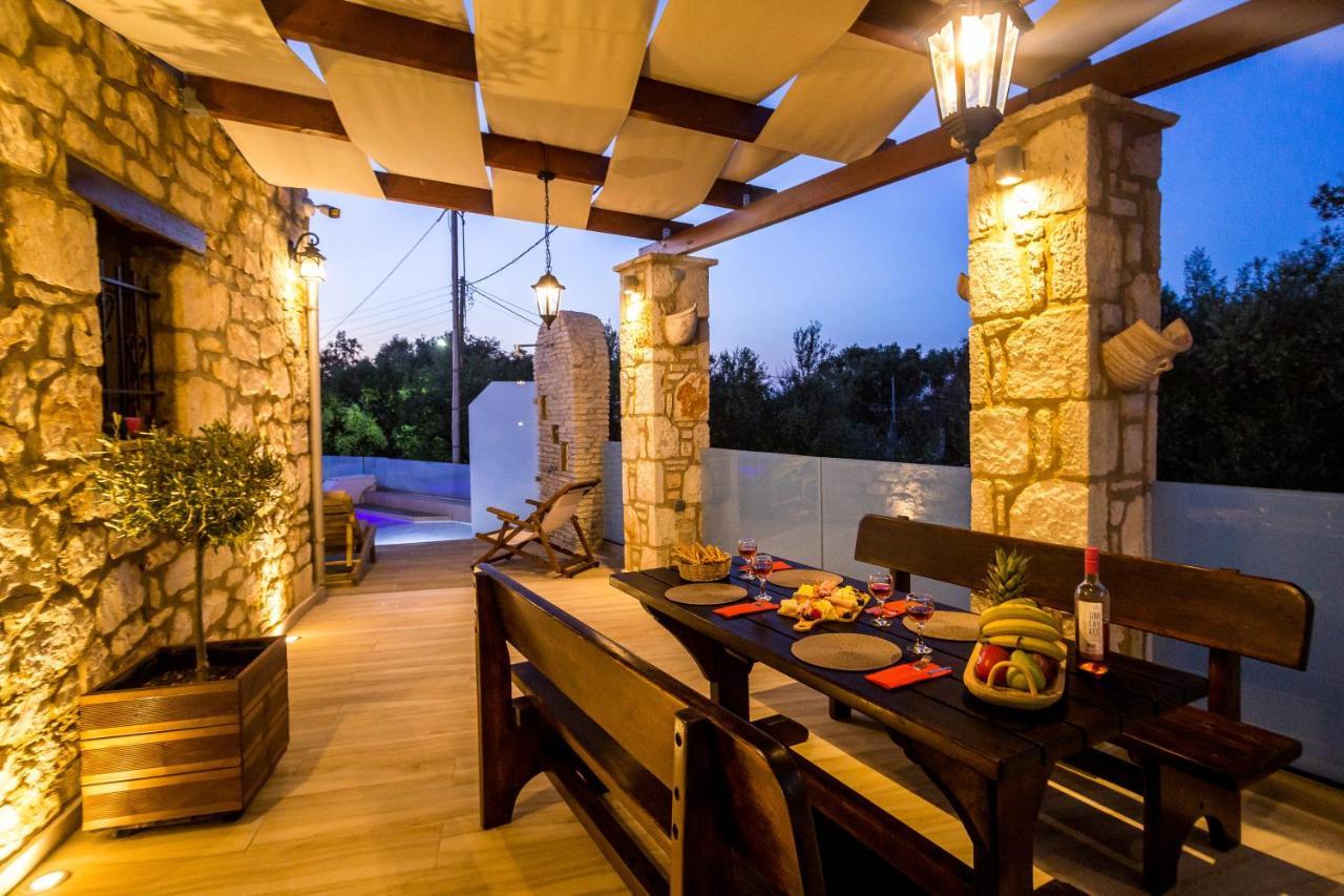 Villa Diamante Amoudi Exterior foto