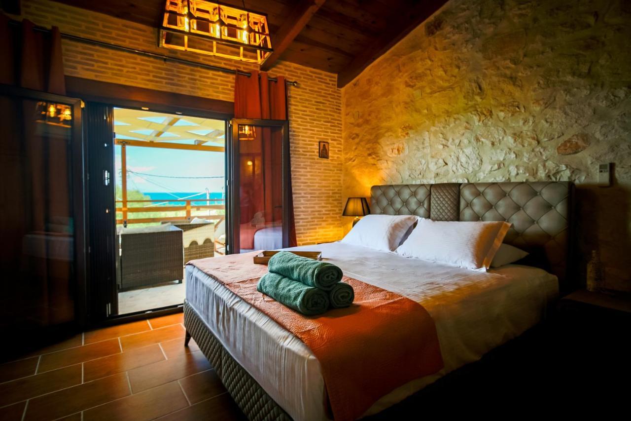 Villa Diamante Amoudi Exterior foto