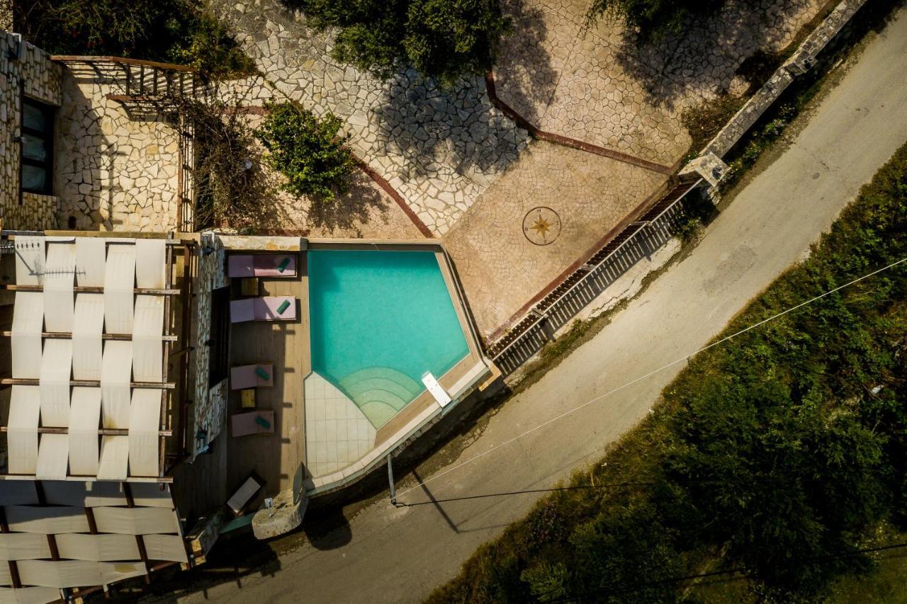 Villa Diamante Amoudi Exterior foto